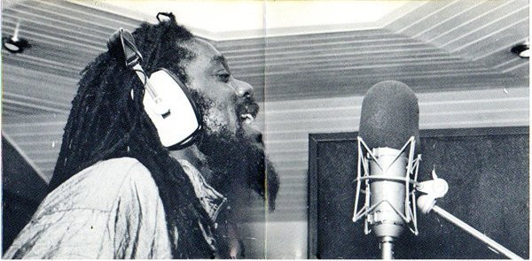 inner - Dennis Brown - Another Day In Paradise