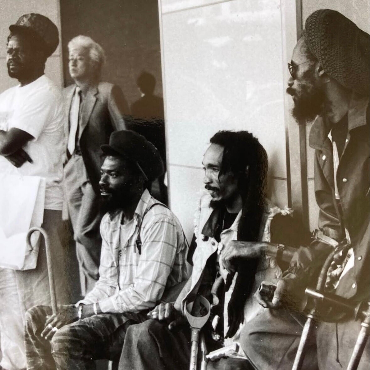 Israel Vibration photo 1